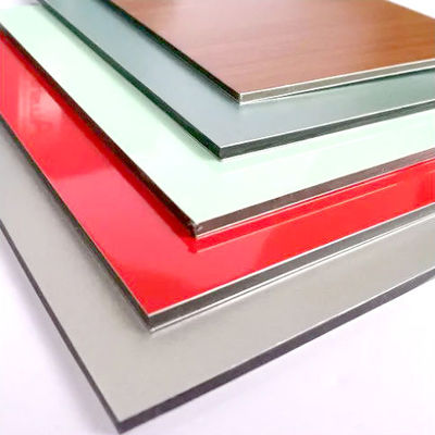 acheter Panneaux composites en aluminium revêtus de PVDF résistant aux chocs 5 ans de garantie online manufacture