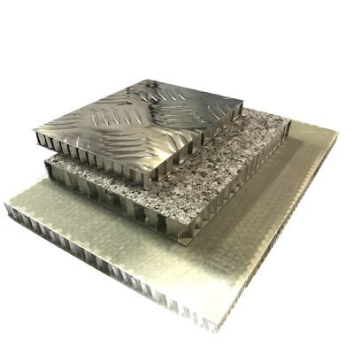 acheter Panneaux composites de honeycombs en aluminium en relief en plancher 5 mm à 50 mm online manufacture