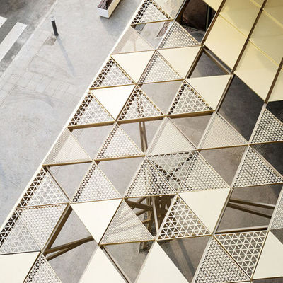 acheter Plaques d'aluminium perforées de qualité supérieure avec une résistance élevée à la corrosion et des conceptions personnalisables pour le revêtement de façade online manufacture