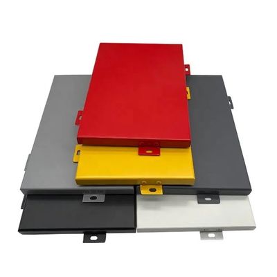 Panneaux muraux métalliques décoratifs Panneau de revêtement murale extérieur ISO9001 Approuvé