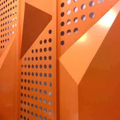 Panneau métallique perforé 3D en aluminium