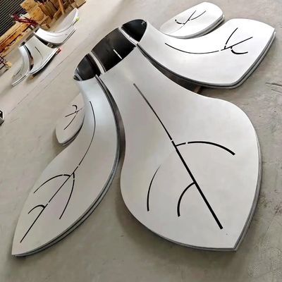 Panneau métallique en alliage d'aluminium de conception hyperbolique esthétique pour la décoration de murs de rideau