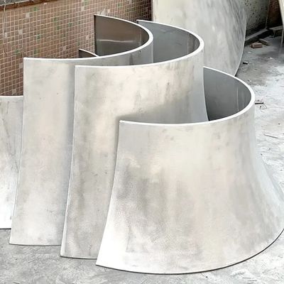 Panneaux en aluminium à double courbe avec un design esthétique élégant pour la décoration de bâtiments